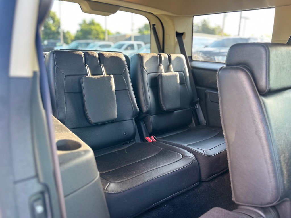 2019 Ford Flex Image 16