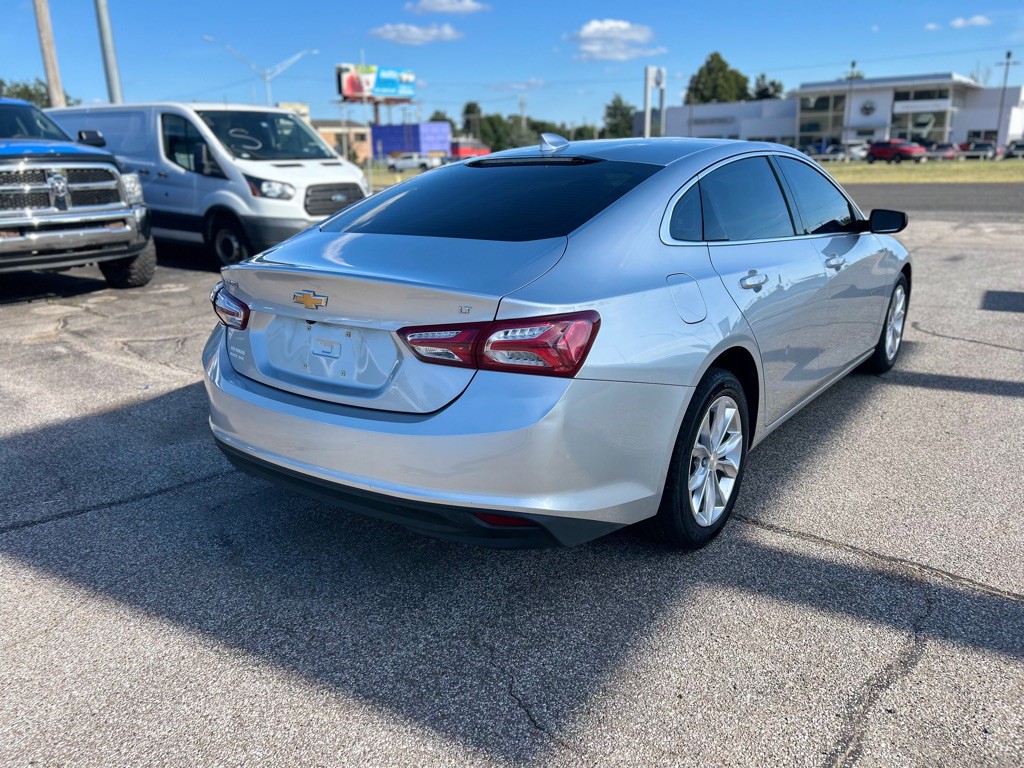 2020 Chevrolet Malibu Image 4