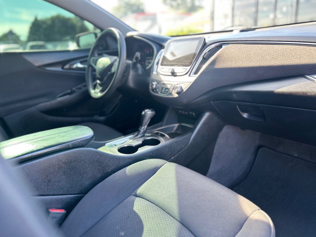 2020 Chevrolet Malibu Image 17