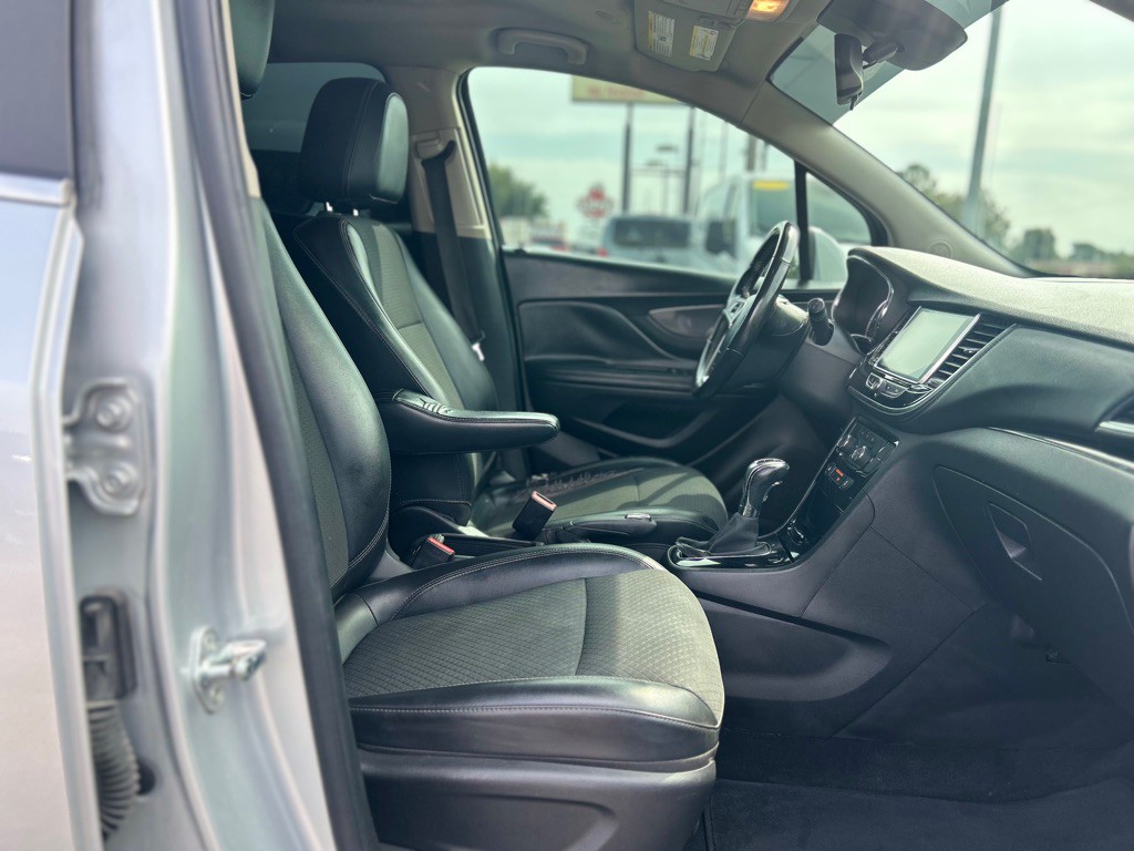 2018 Buick Enclave Image 19