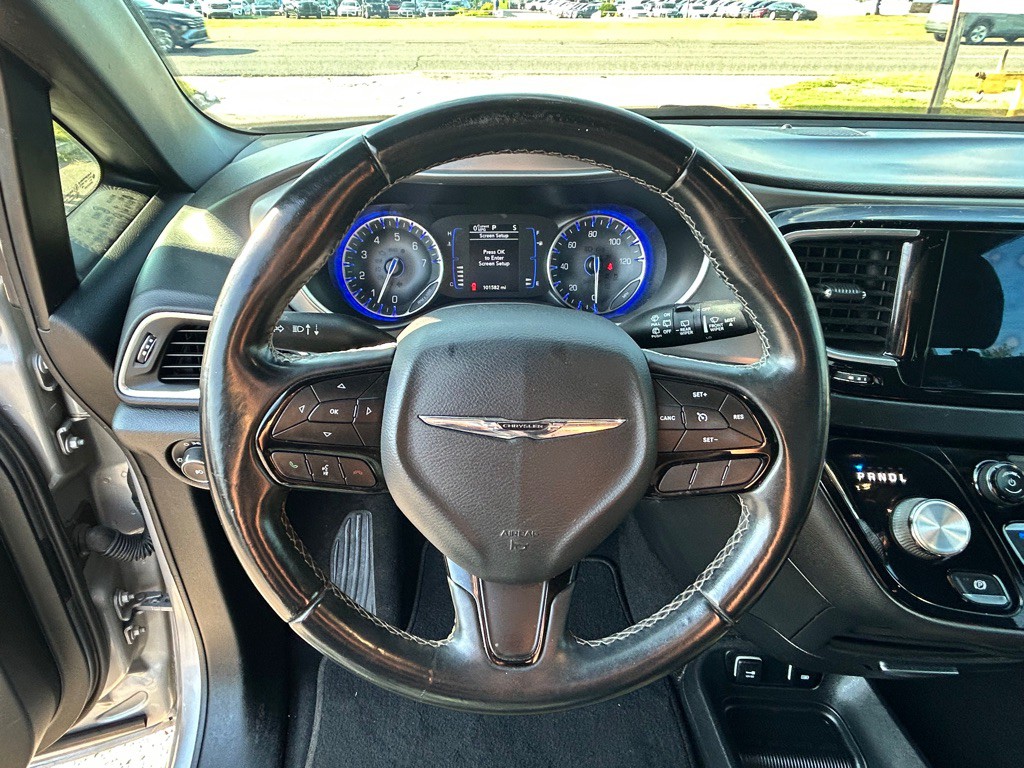 2018 Chrysler Pacifica Image 10