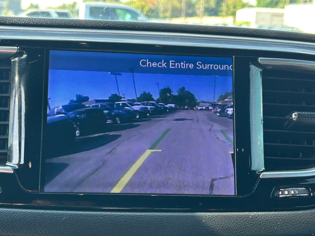2018 Chrysler Pacifica Image 14