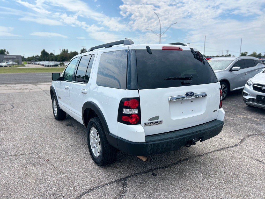 2007 Ford Explorer Image 5