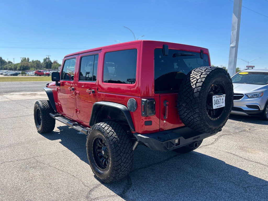 2011 Jeep Wrangler Unlimited Image 3