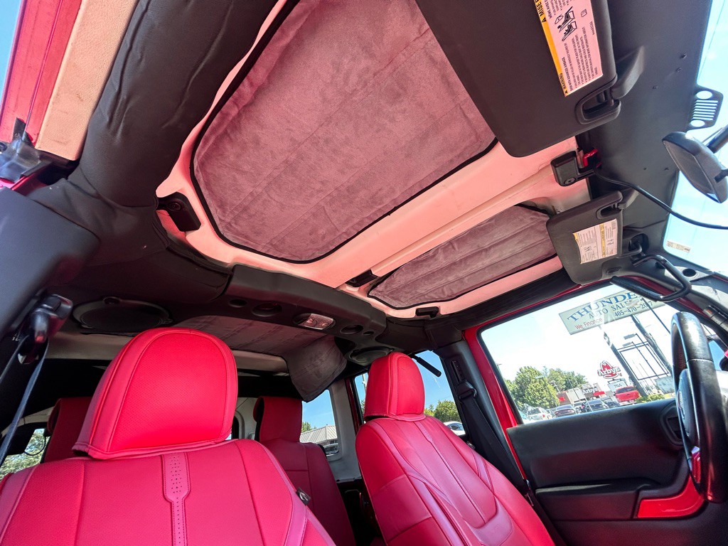 2011 Jeep Wrangler Unlimited Image 13