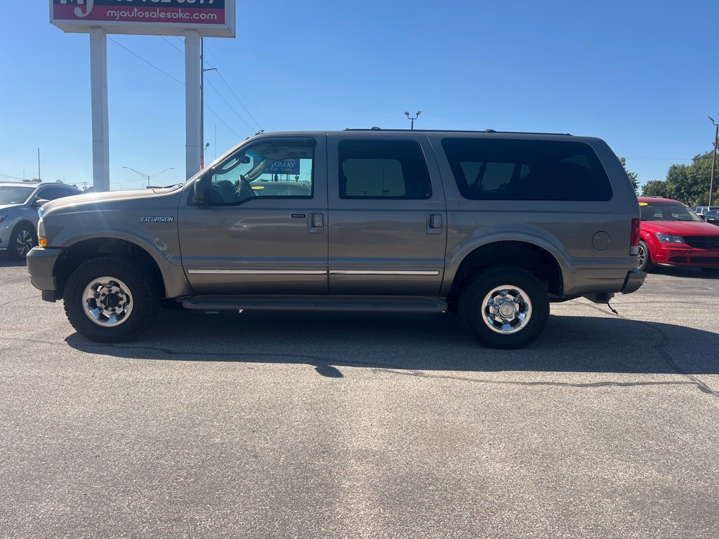 2003 Ford Excursion Image 8