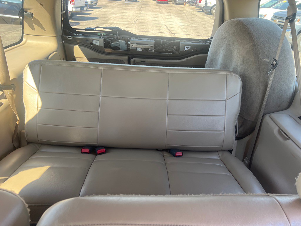 2003 Ford Excursion Image 18