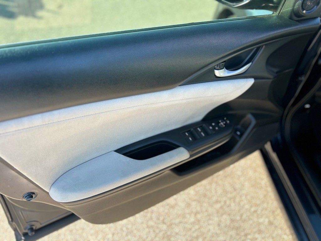 2020 Honda Insight Image 9