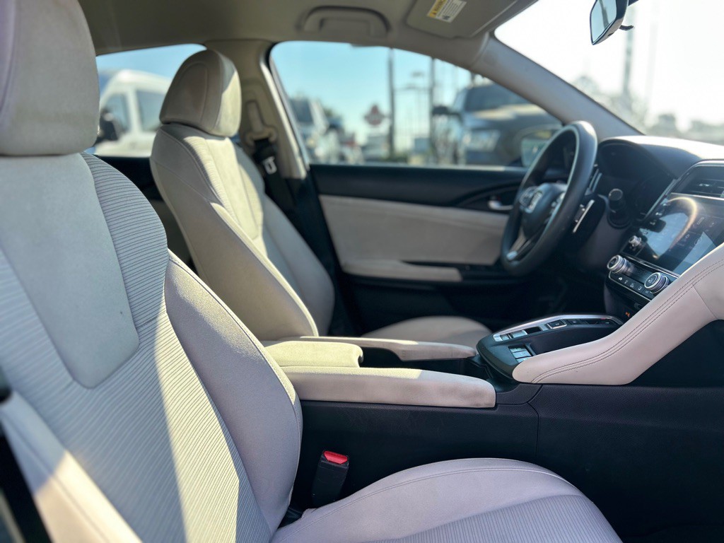 2020 Honda Insight Image 18