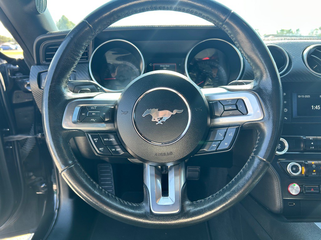 2020 Ford Mustang Image 11