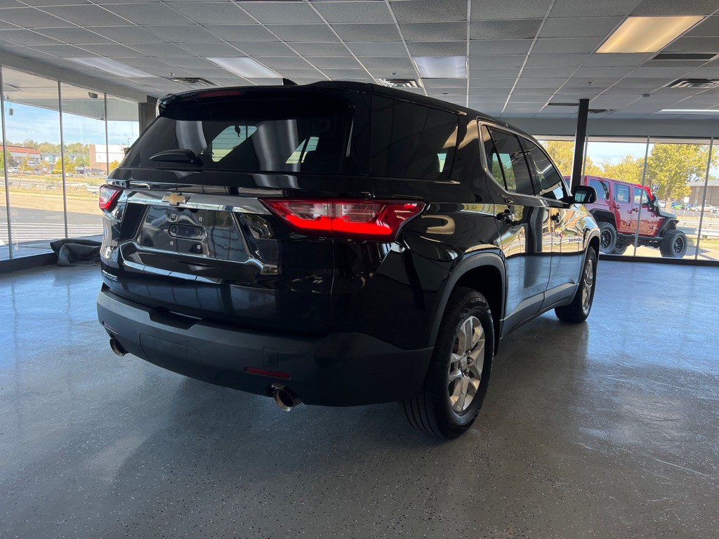 2021 Chevrolet Traverse Image 3