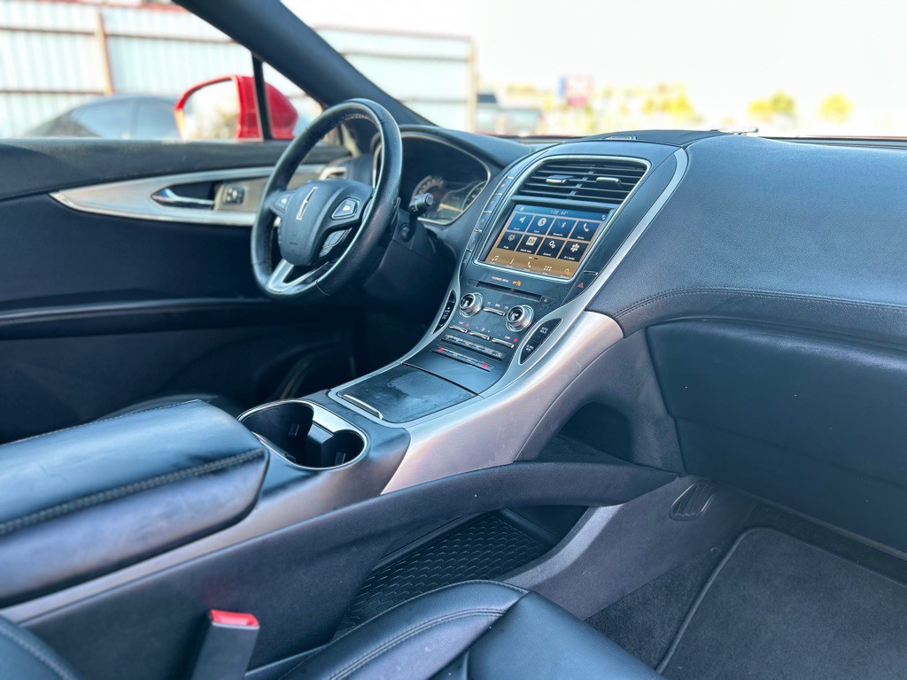 2017 Lincoln MKX Image 16