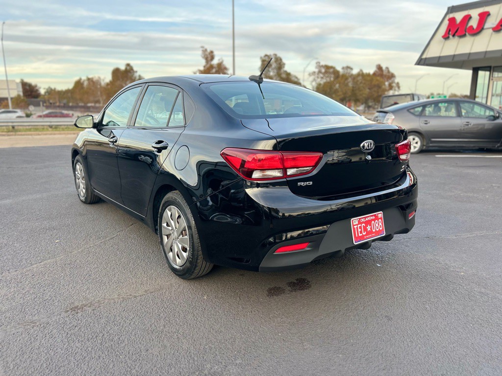 2019 Kia Rio Image 5