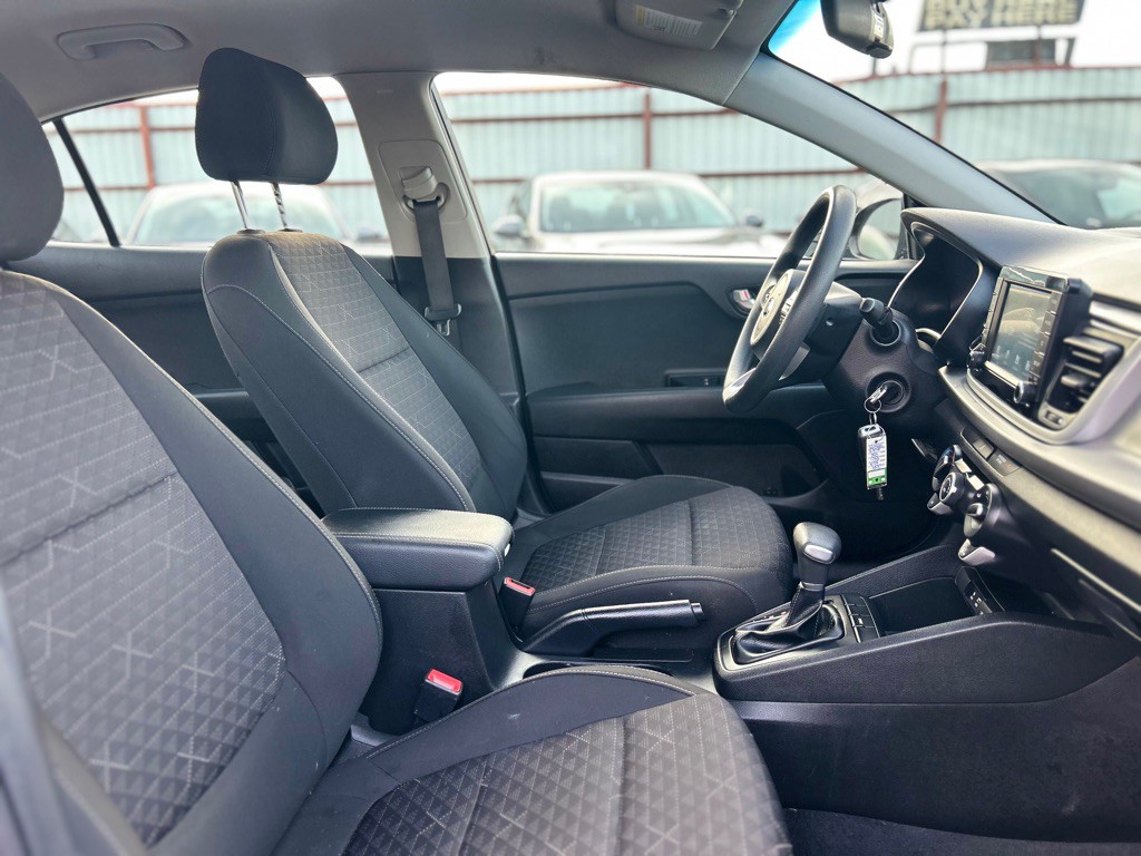 2019 Kia Rio Image 16