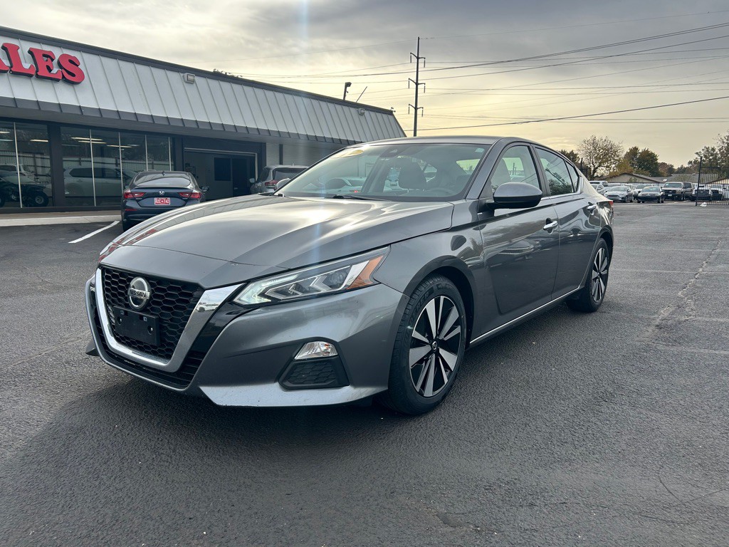 2021 Nissan Altima Image 2