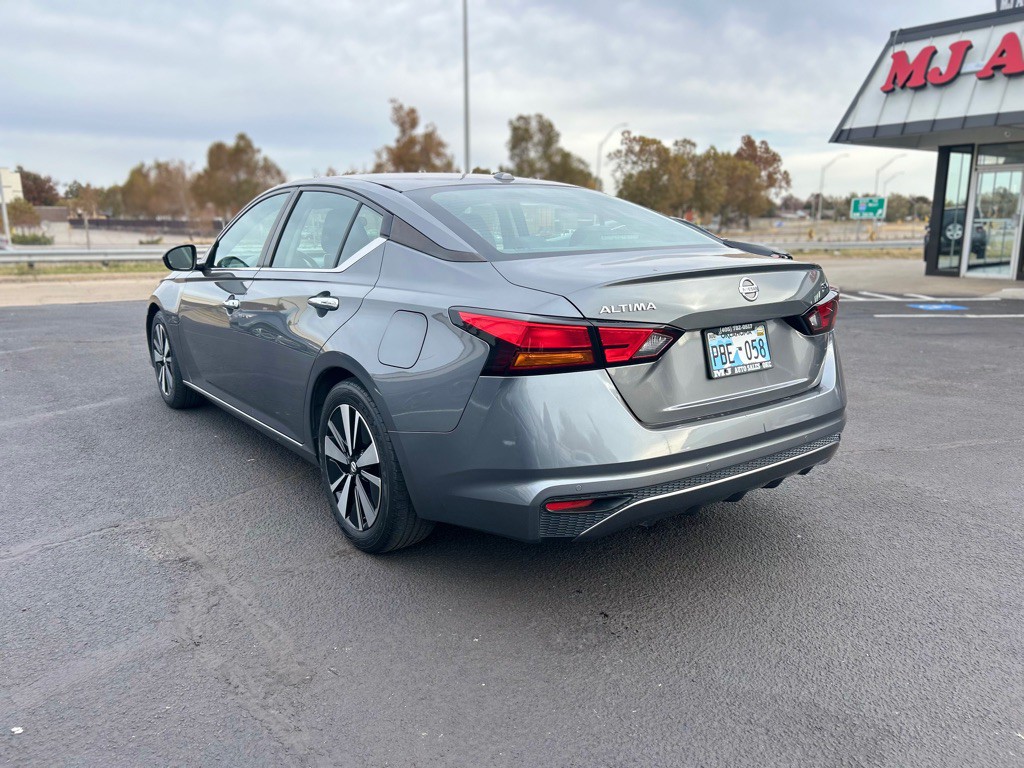 2021 Nissan Altima Image 6