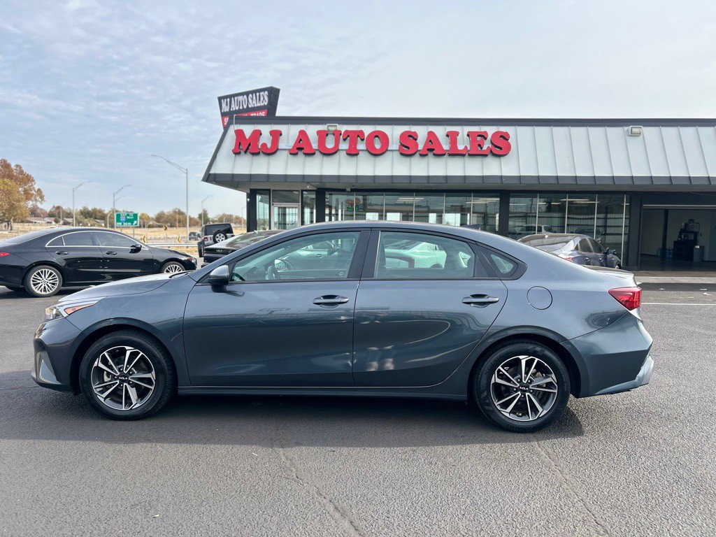 2024 Kia Forte Image 1