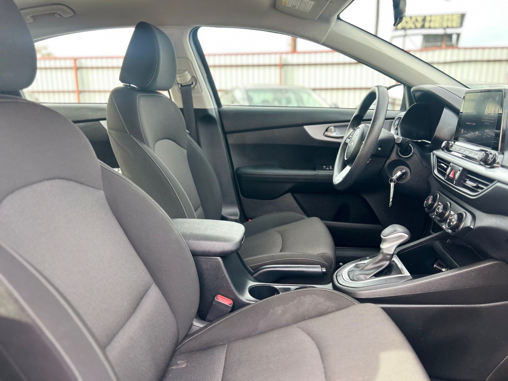 2024 Kia Forte Image 15