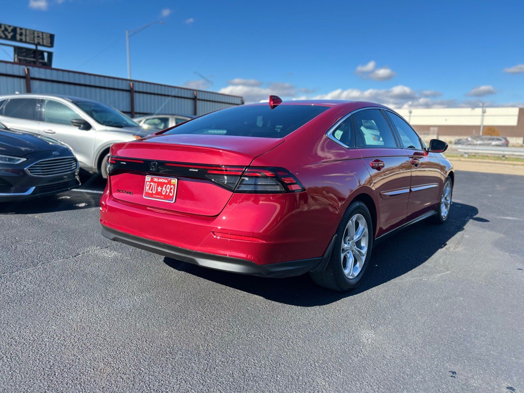 2023 Honda Accord Image 5