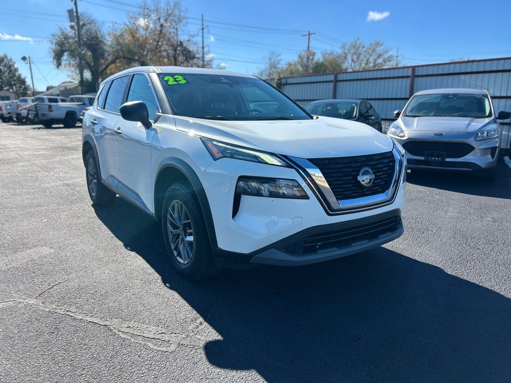 2023 Nissan Rogue Image 3