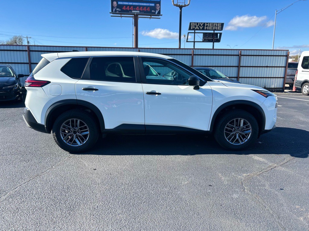 2023 Nissan Rogue Image 8