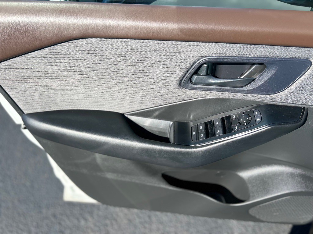 2023 Nissan Rogue Image 9