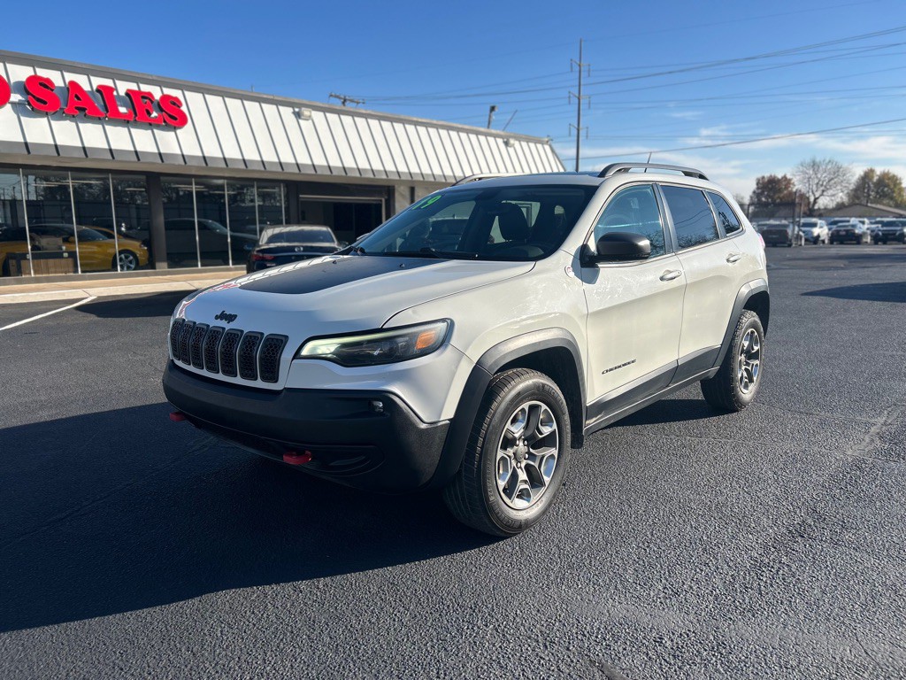 2019 Jeep Cherokee Image 2