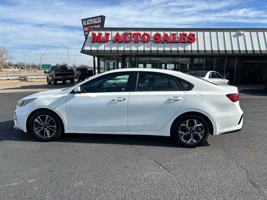 2021 Kia Forte Image 1