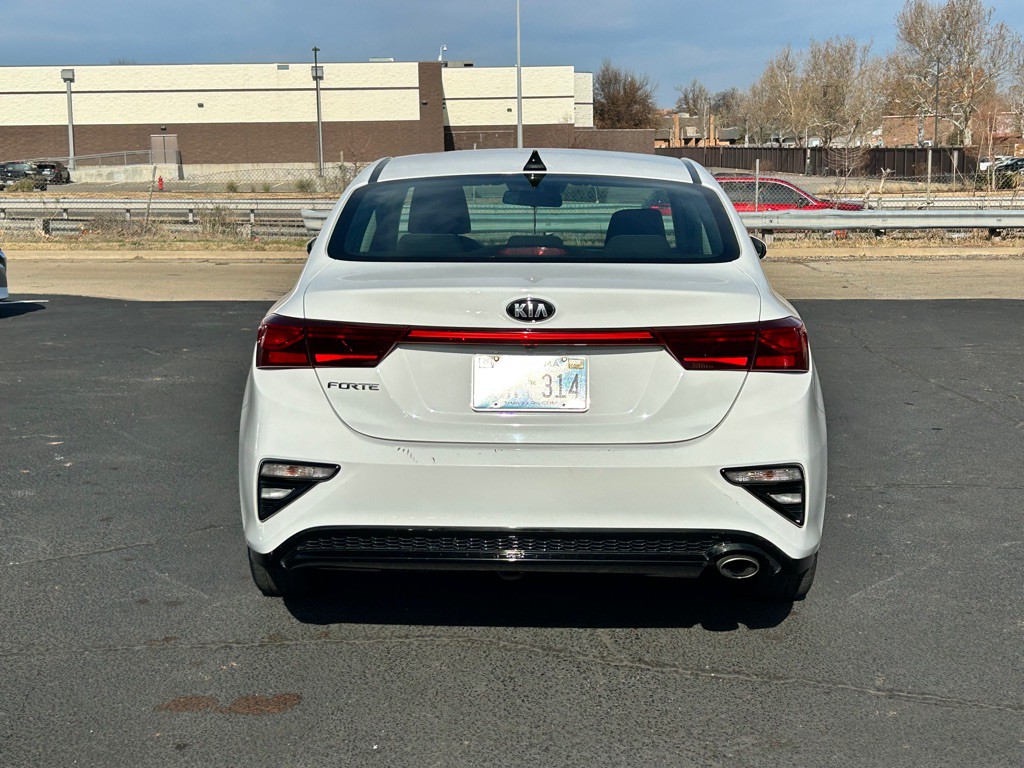 2021 Kia Forte Image 7