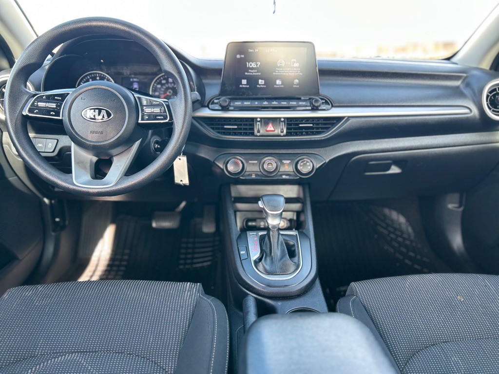 2021 Kia Forte Image 16