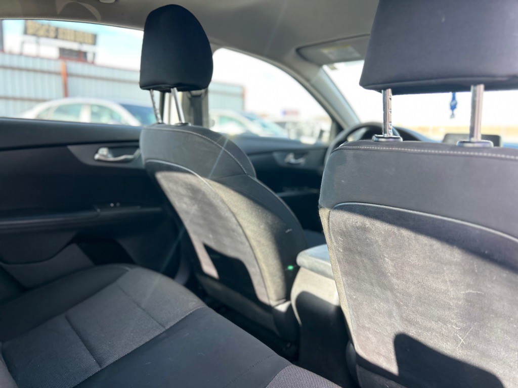 2021 Kia Forte Image 19