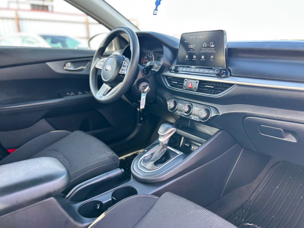 2021 Kia Forte Image 22