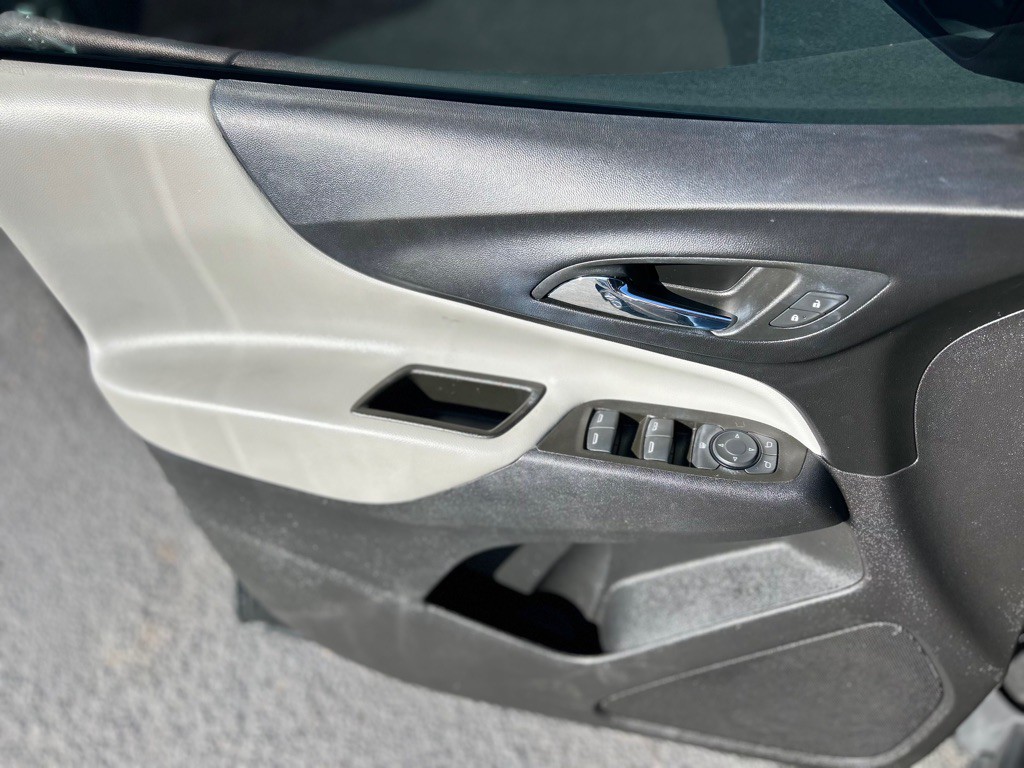 2023 Chevrolet Equinox Image 9