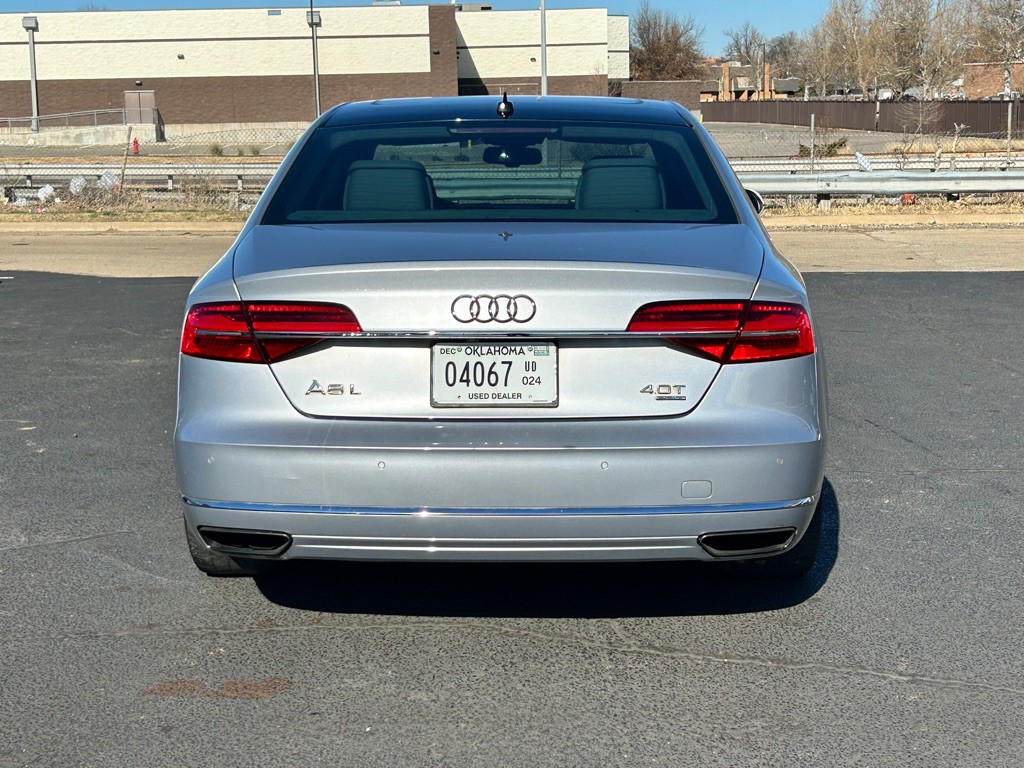 2015 Audi A8 Image 7