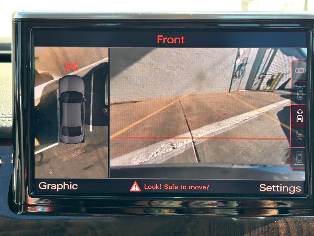 2015 Audi A8 Image 14