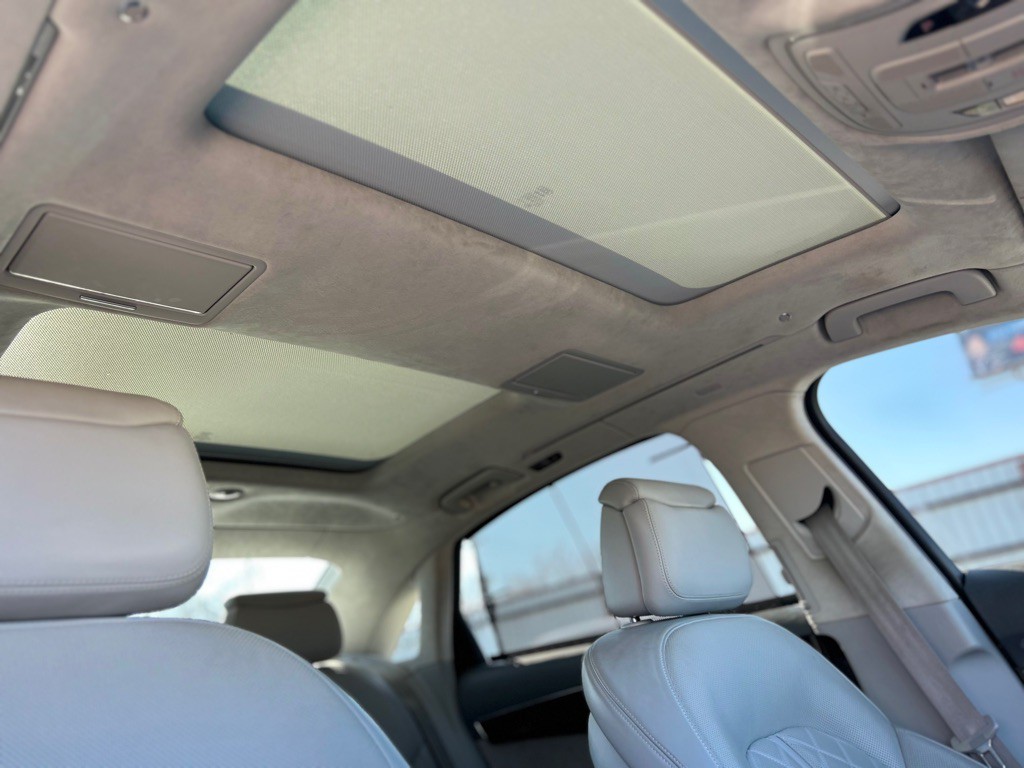 2015 Audi A8 Image 25