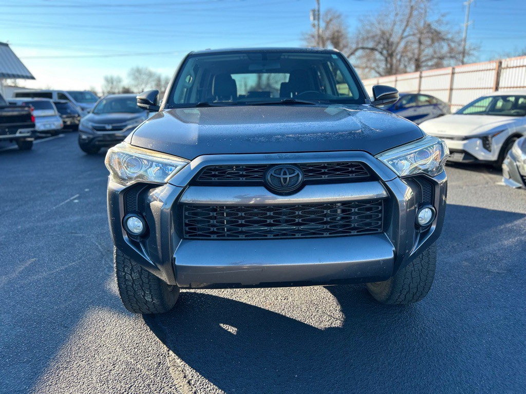 2016 Toyota 4Runner Image 4