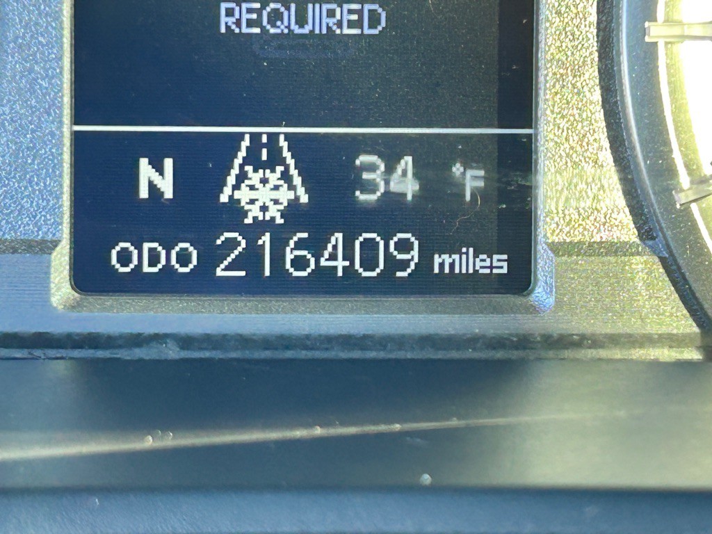 2016 Toyota 4Runner Image 11