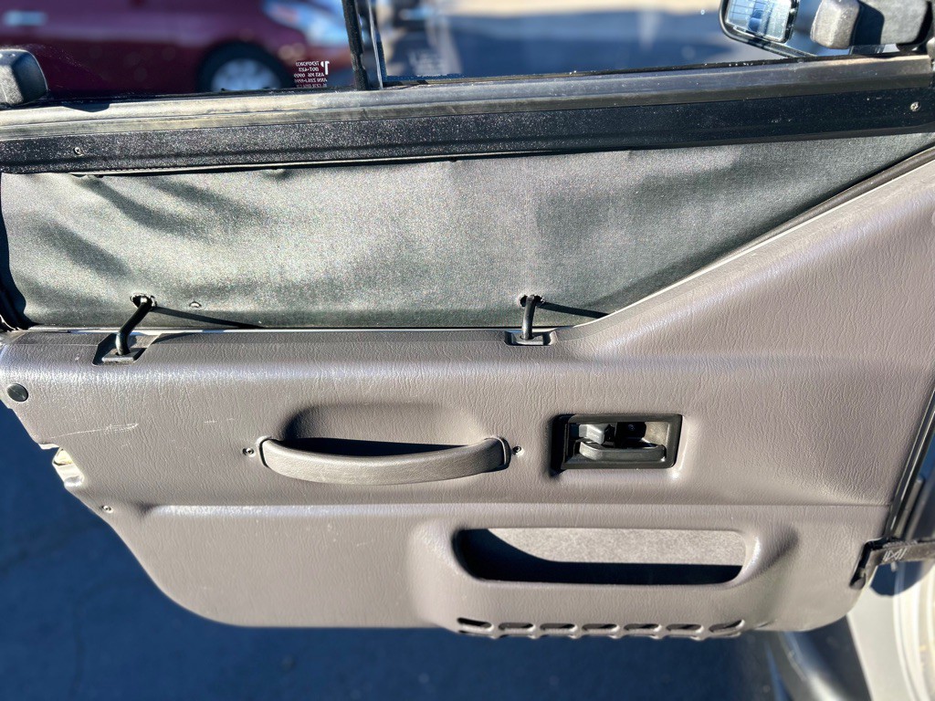 2002 Jeep Wrangler Image 9