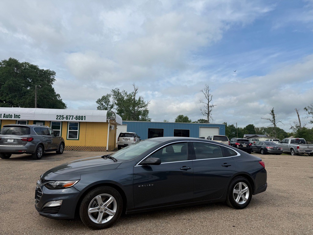 2019 Chevrolet Malibu Image 1