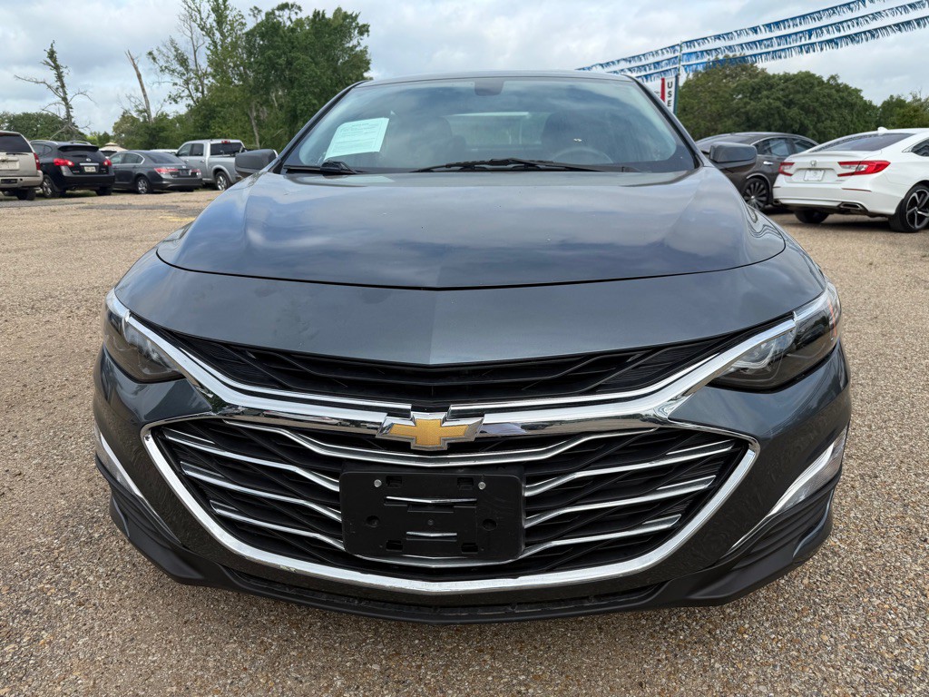 2019 Chevrolet Malibu Image 2