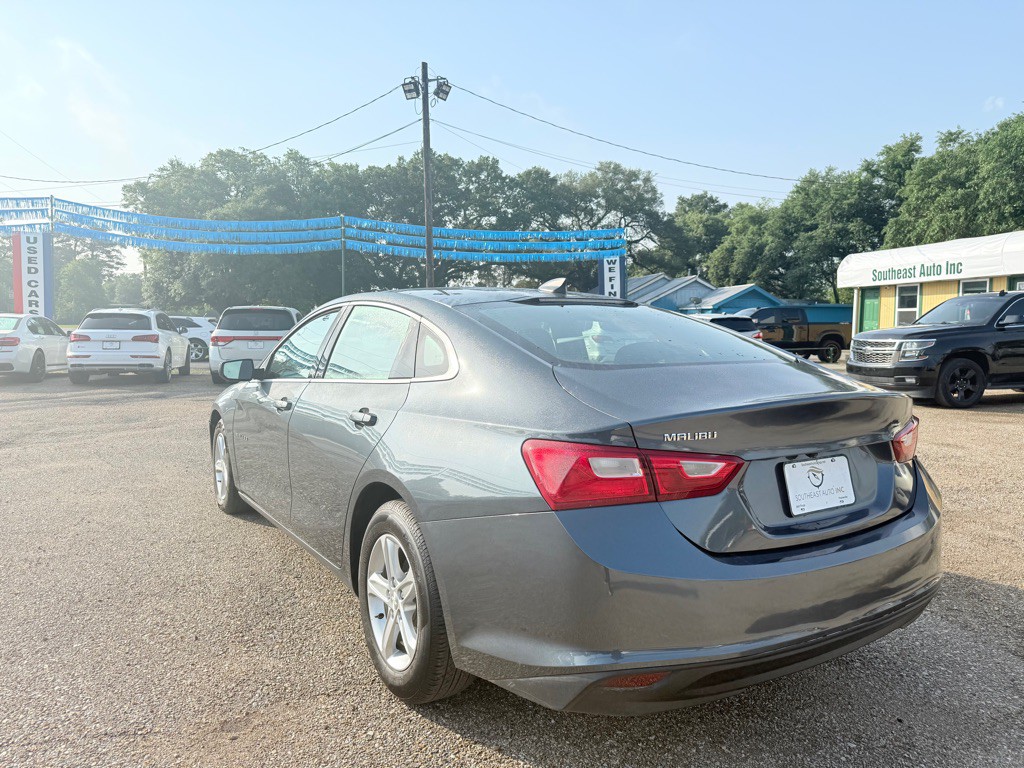 2019 Chevrolet Malibu Image 13