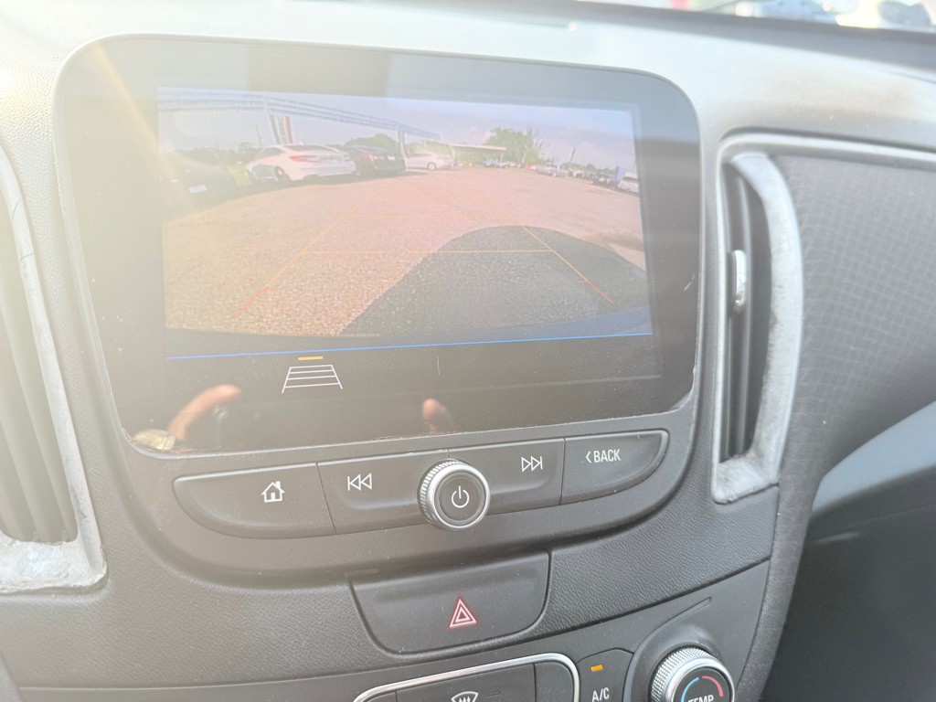 2019 Chevrolet Malibu Image 16
