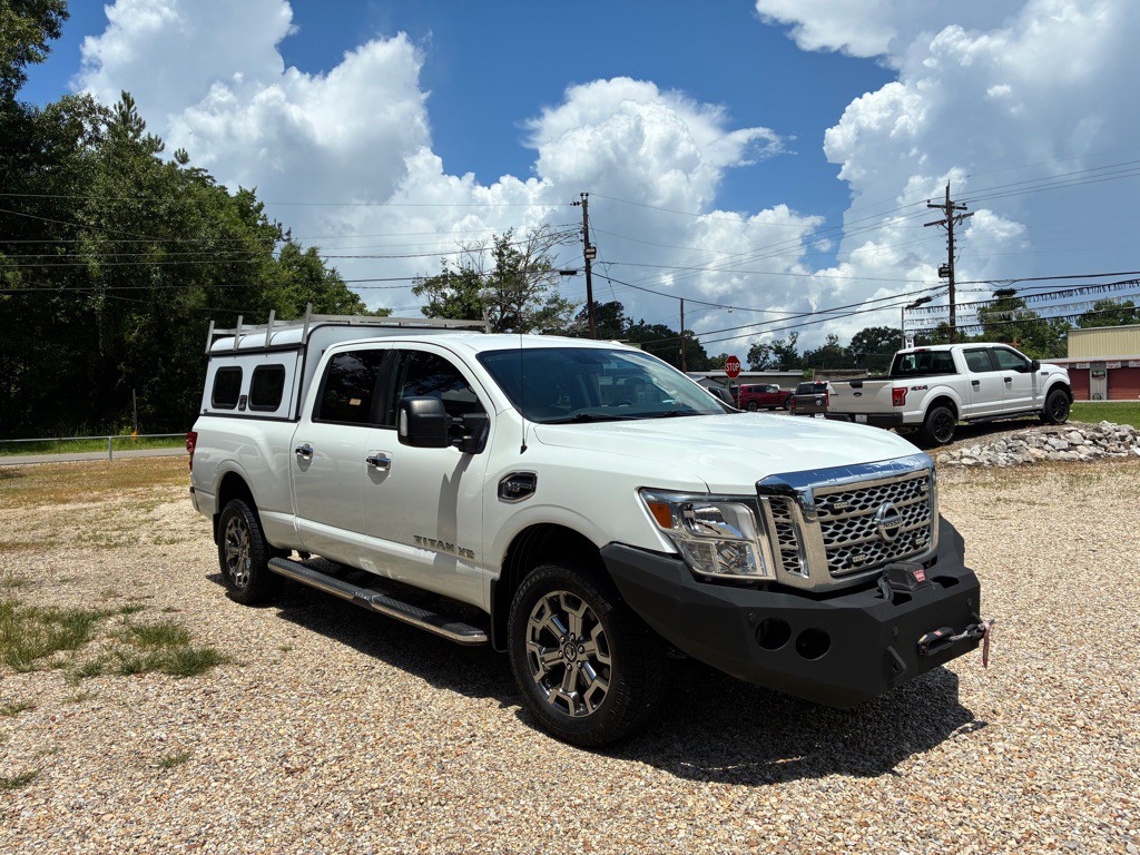 2018 Nissan Titan Image 3