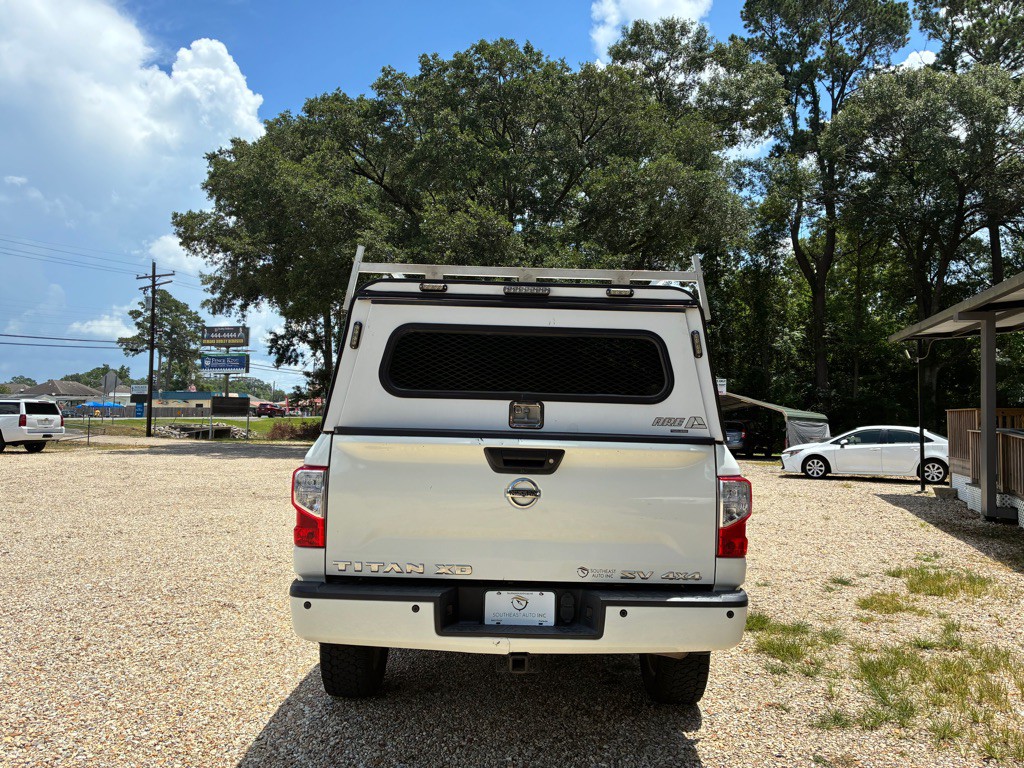 2018 Nissan Titan Image 6