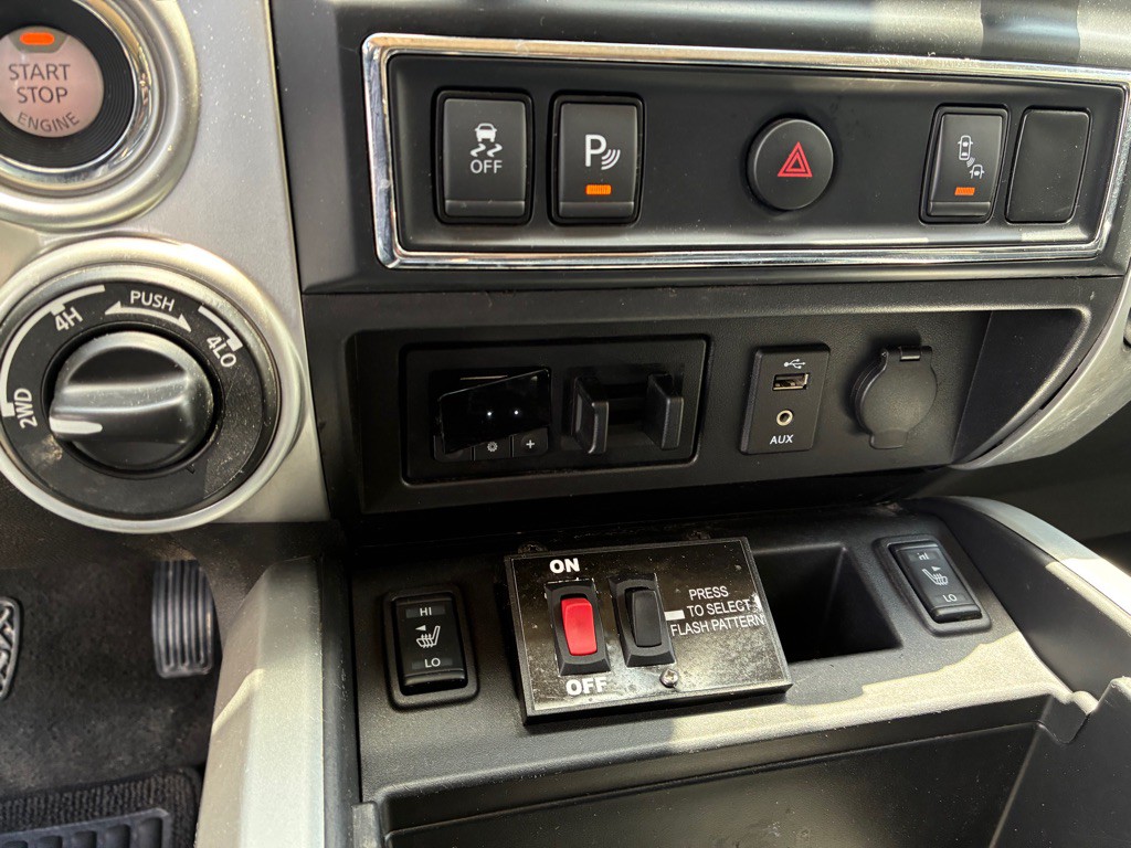 2018 Nissan Titan Image 12