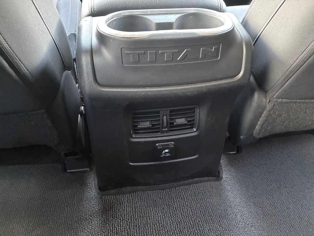 2018 Nissan Titan Image 20