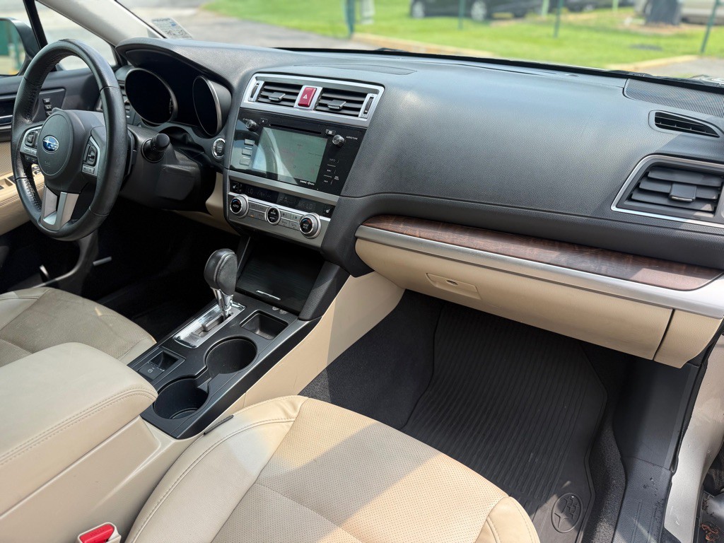 2017 Subaru Outback Image 15