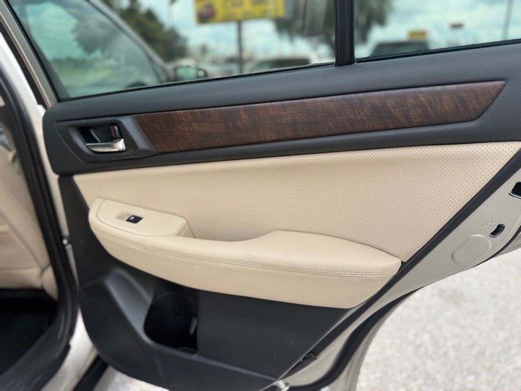 2017 Subaru Outback Image 21