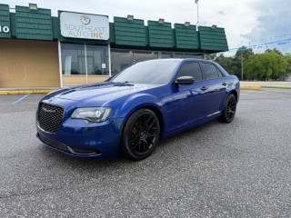 Image for 2020 Chrysler 300 Touring ID: 6674089